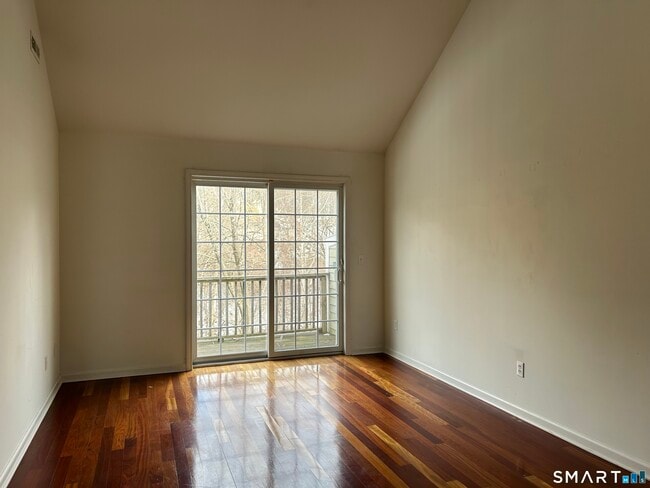 Foto del edificio - 793 Federal Rd