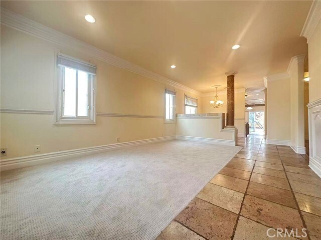 Foto del edificio - 928 S Bon View Ave