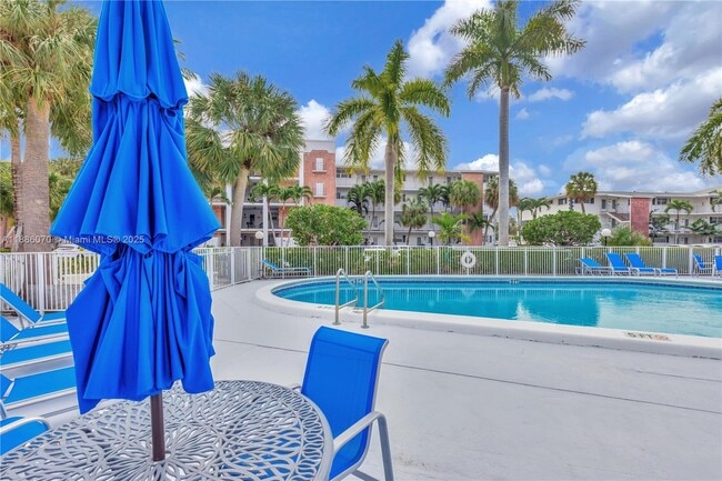 Foto del edificio - 440 Paradise Isle Blvd