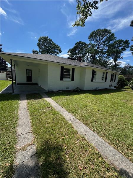 Building Photo - 2223 Mason Dr