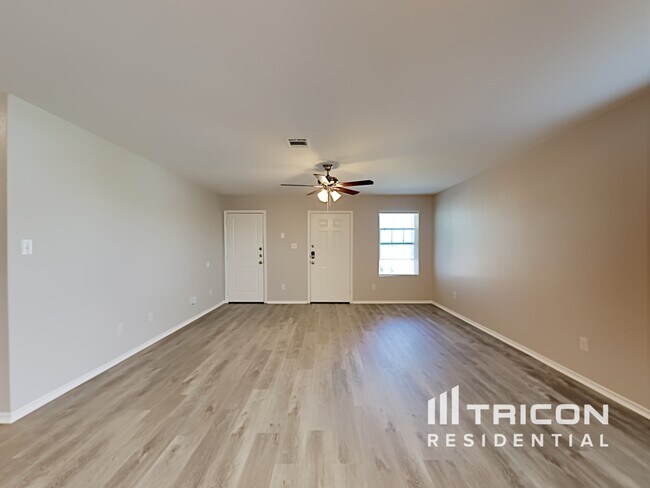 Building Photo - 8730 Segura Wy