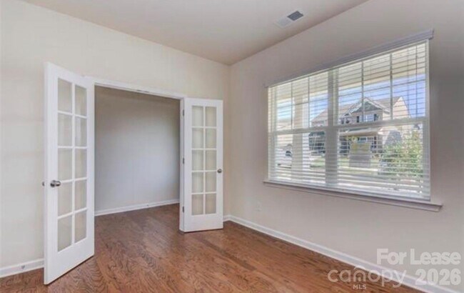 Foto del edificio - 11614 Gilroy Ln