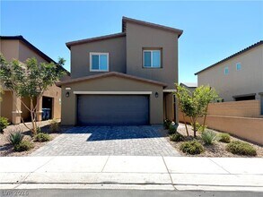 Building Photo - 5646 Mesa Sedona St