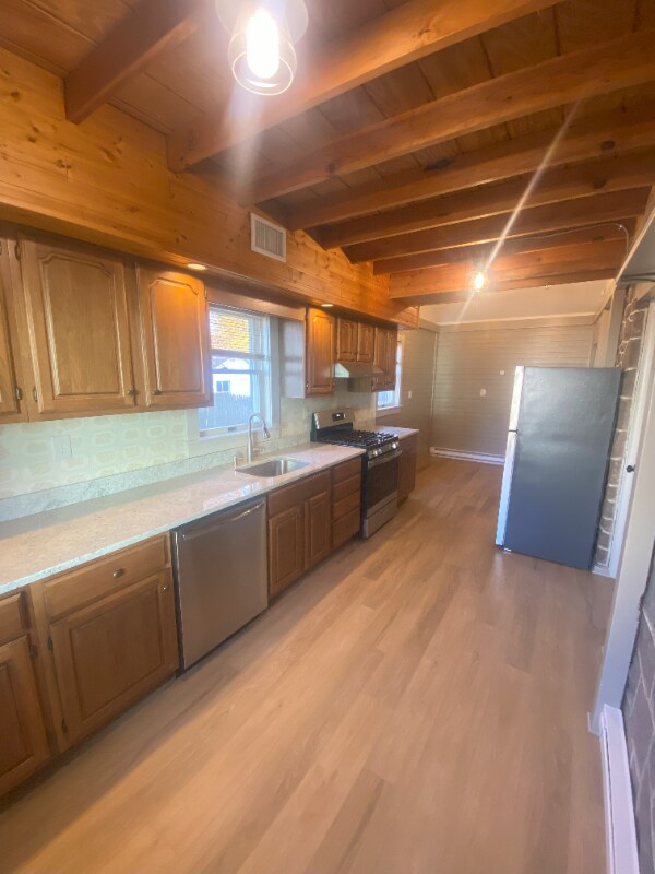 Building Photo - 605 Rosemont Ave