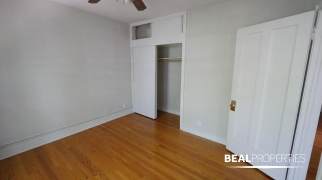 Foto del edificio - 2 bedroom in CHICAGO IL 60657