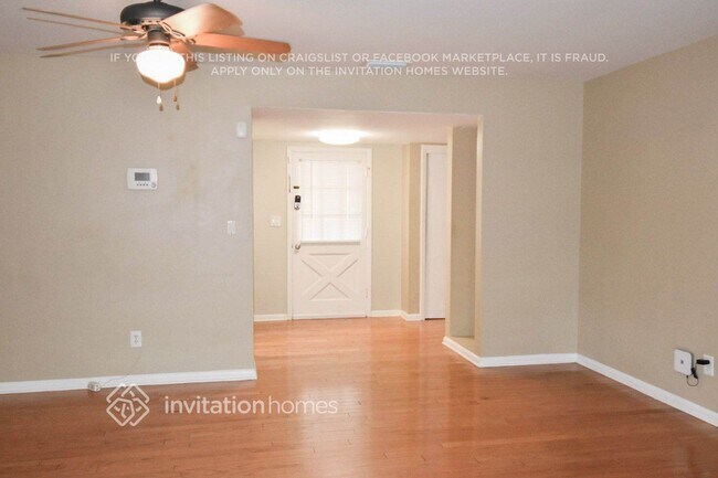 Building Photo - 1111 N Parsons Ave