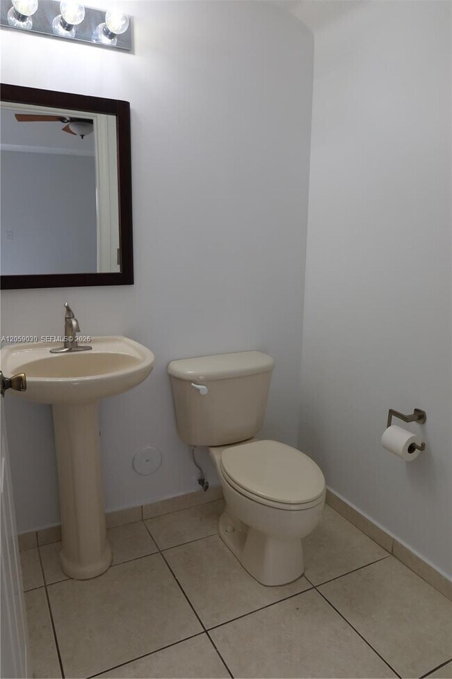 Foto del edificio - 8341 SW 124th Ave.