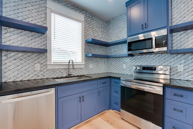 Foto del edificio - 425 W 21st St