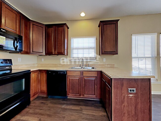 Building Photo - 10119 Fieldstone Ct