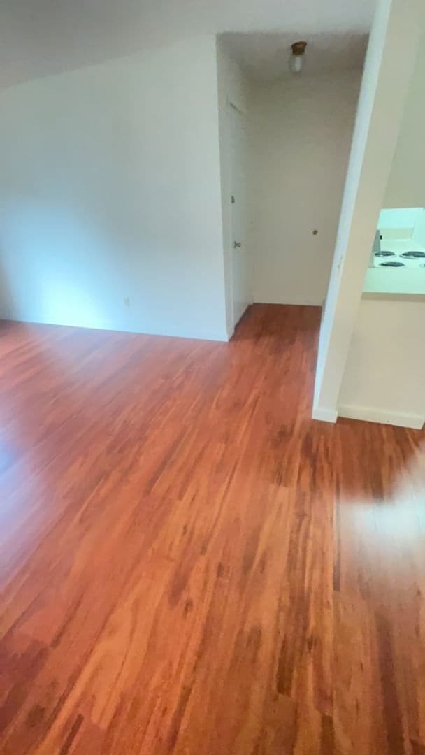 Building Photo - 1 Bd 1 Ba - Downtown Port Angeles Ground Floor Unit!!!