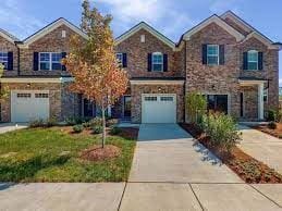 Primary Photo - 3 br, 2.5 bath Townhome - 302 Nessa St