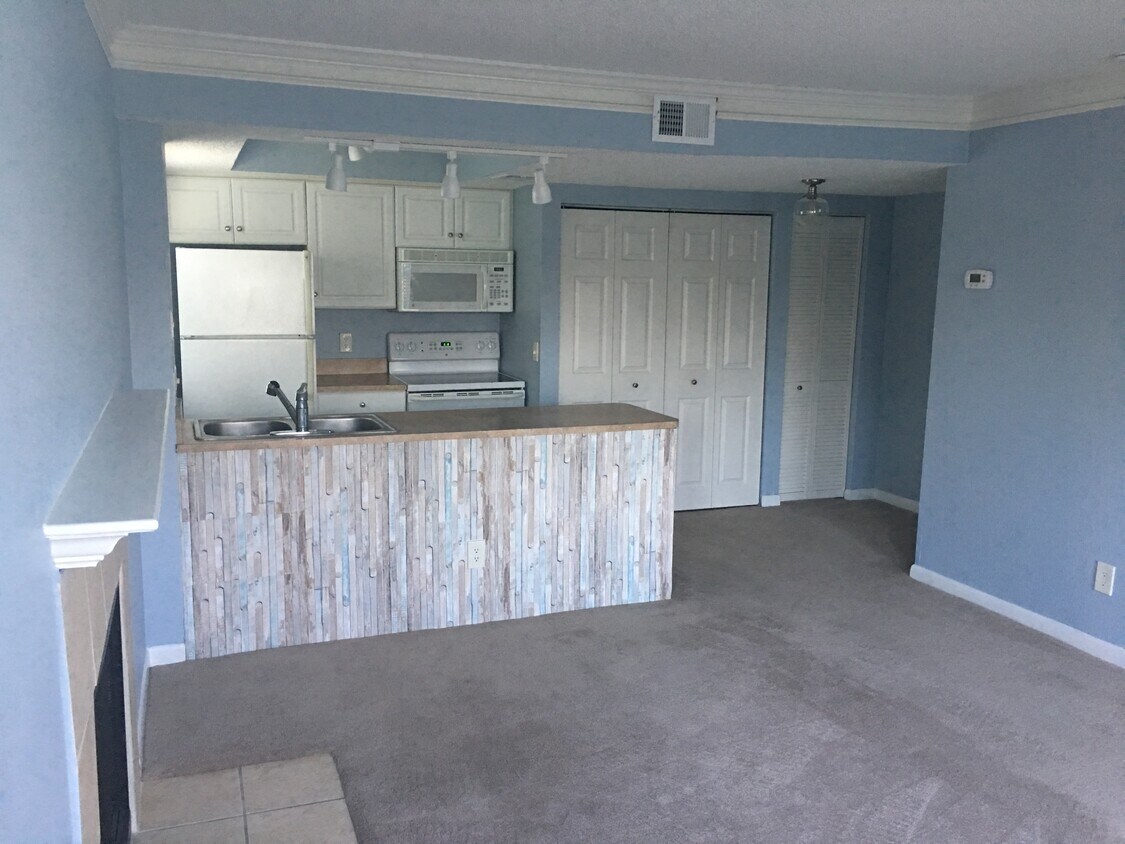 Foto principal - 100 Fairway Park Blvd