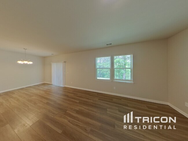 Foto del edificio - 3140 Baylor Cir