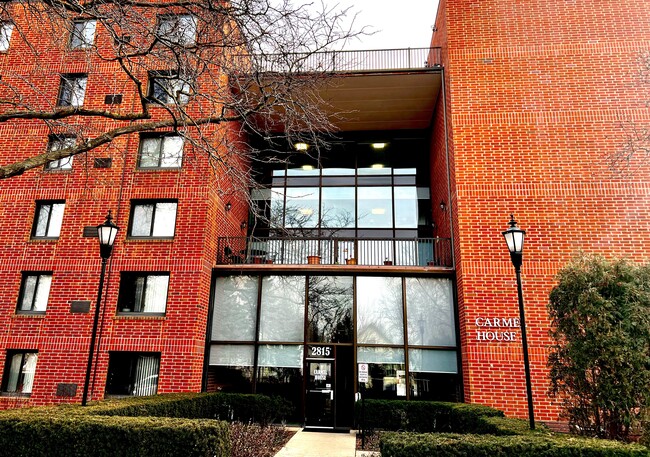 Building Photo - Carmel House