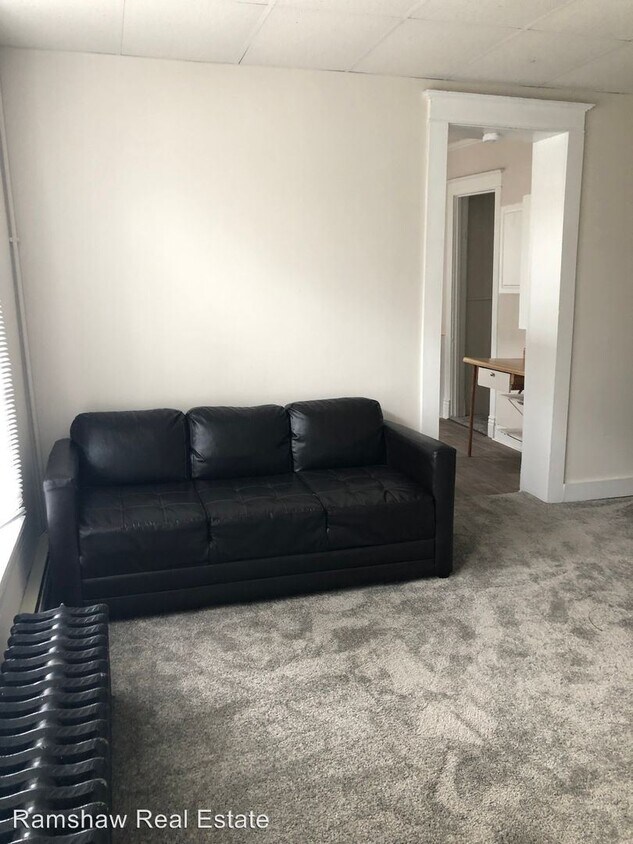 Primary Photo - Studio, 1 bath Apartment - 703 W. Park
