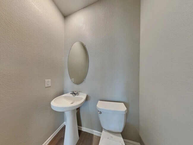 Foto del edificio - 18717 Charter Elm Dr