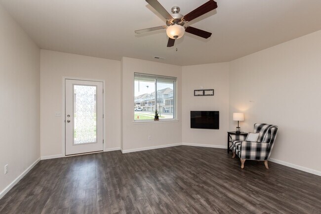 Building Photo - 1139 Lily Ln