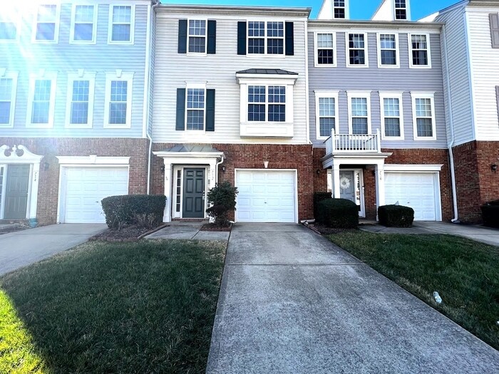 3 Story Townhome Morrisville RTP Townhome Rentals in Morrisville NC