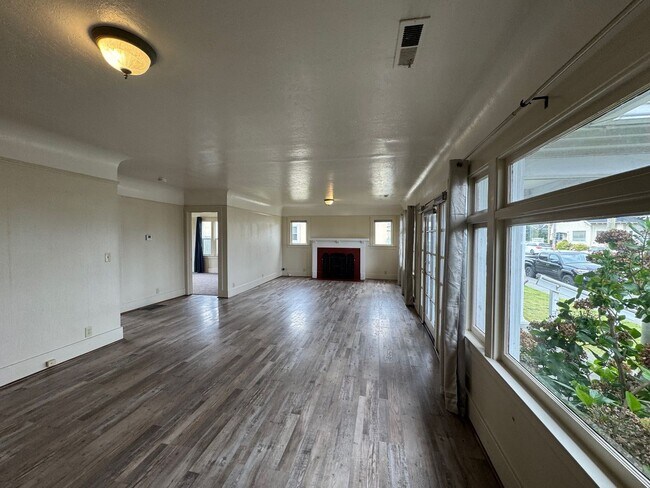 Foto del edificio - Henderson Center! 2 /1 in the heart of Hen...