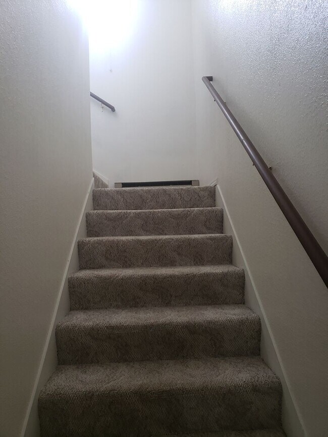 Foto del edificio - Great 3 bed 2 1/2 bath condo in the Brandy...