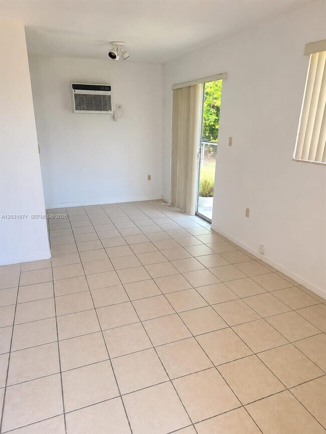 Foto del edificio - 8935 SW 28th St