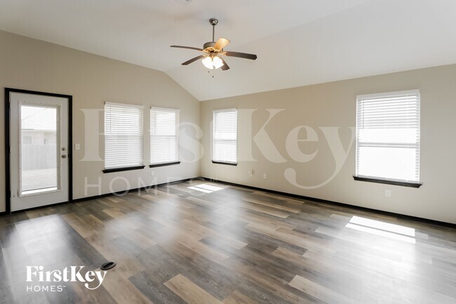 Foto del edificio - 3508 Slate River Dr