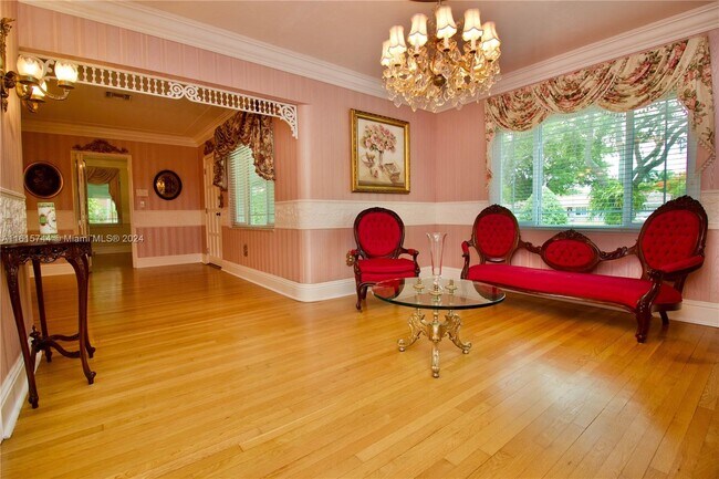 Foto del edificio - 937 Hunting Lodge Dr
