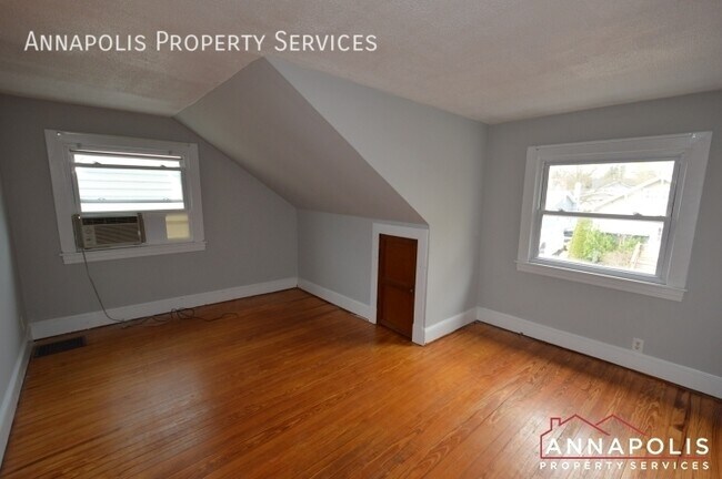 Foto del edificio - 117 smith ave unit b