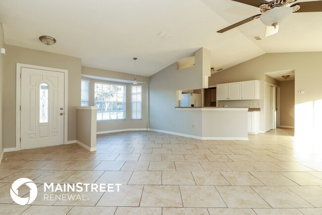 Foto del edificio - 8318 Colma St
