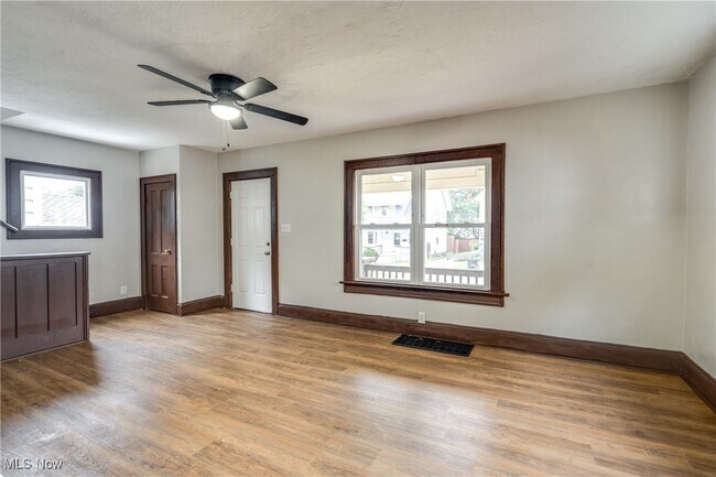 Foto del edificio - 2338 16th St SW
