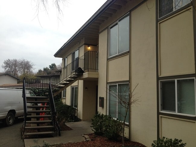 Building Photo - 2729 El Parque Cir