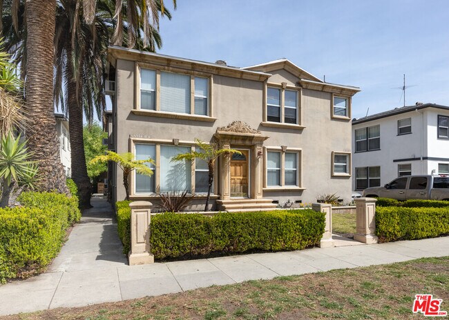 Building Photo - 8537 Cashio St