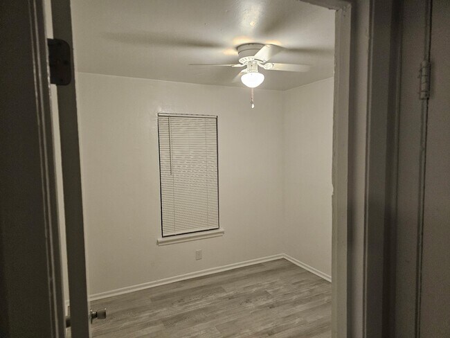 Foto del edificio - 515 Margil St