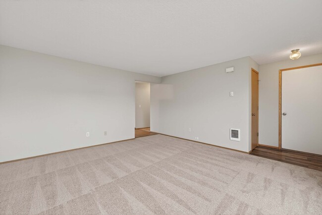 Photo - 3 Bedroom 2 Bath Single Level with fenced back yard House