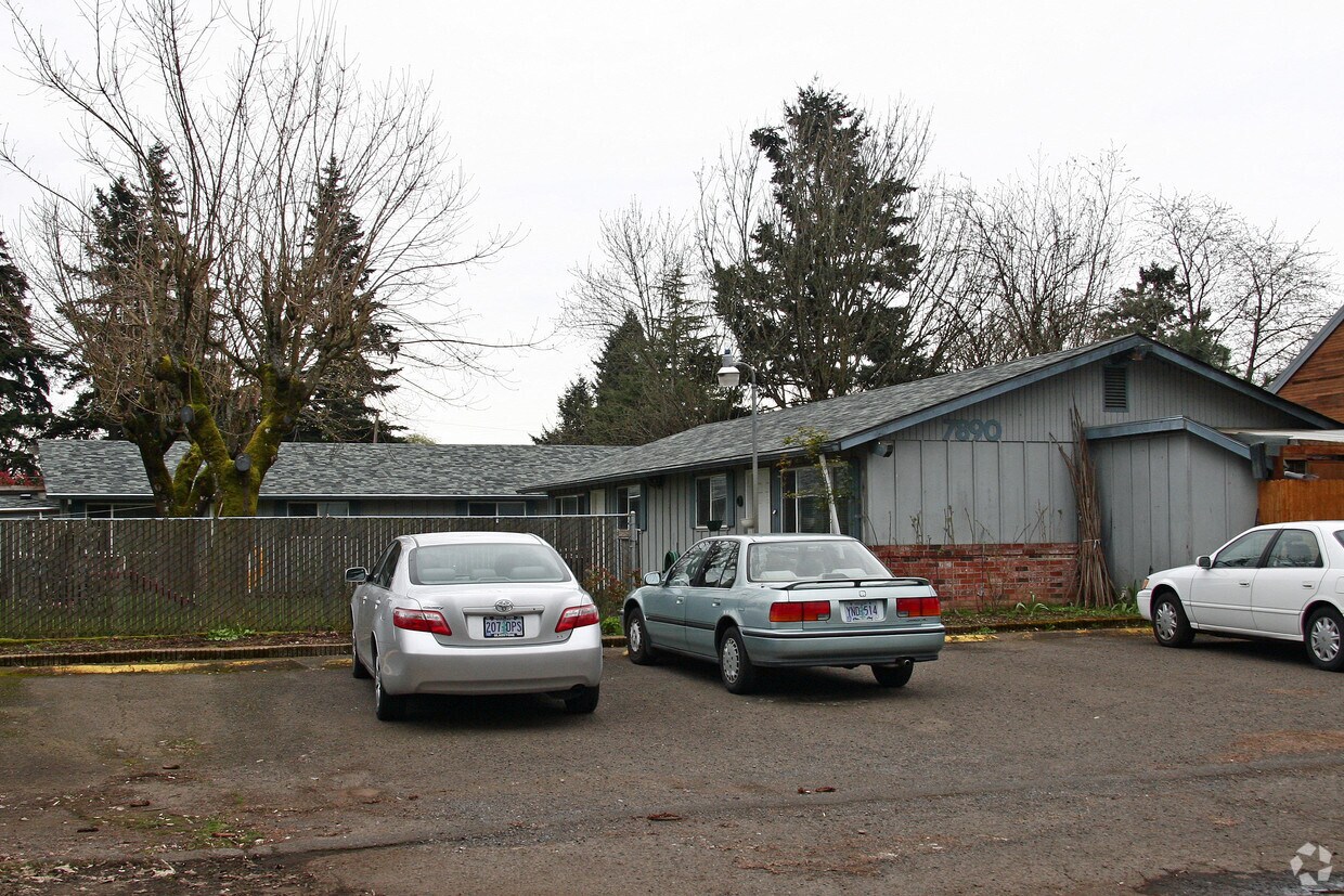 Foto principal - 7900 SE Clackamas