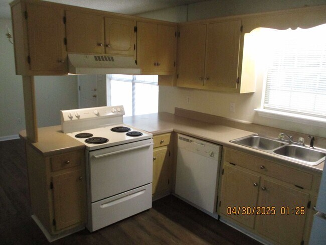 Building Photo - 231 Fire Tower Rd