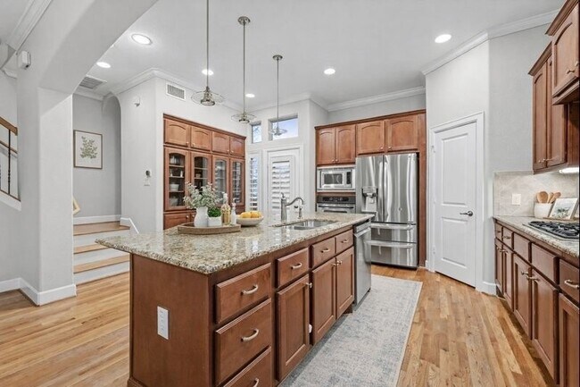 Foto del edificio - 584 Bomar St