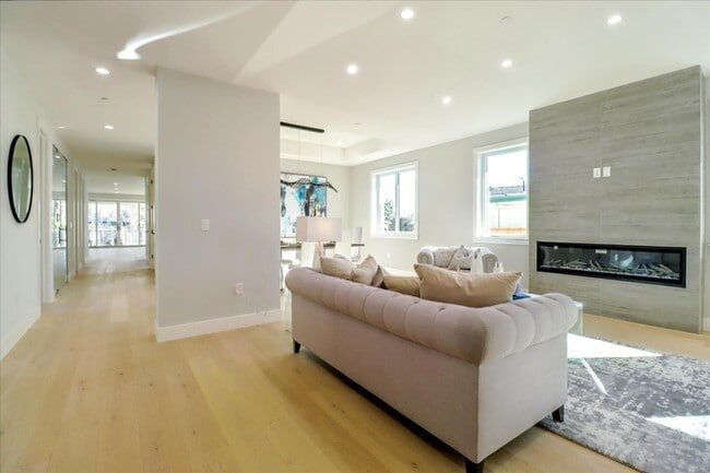 Building Photo - 21841 Alcazar Ave