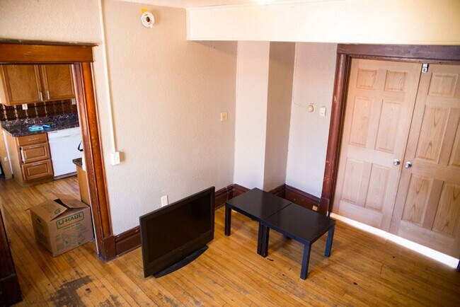 Foto del edificio - 1309-HEN