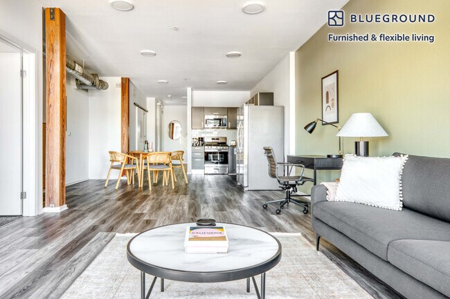 Foto del edificio - 4133 Redwood Ave