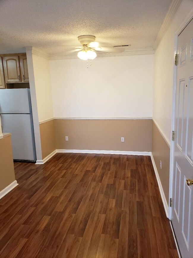 dinning room - 2108 Liberty Dr