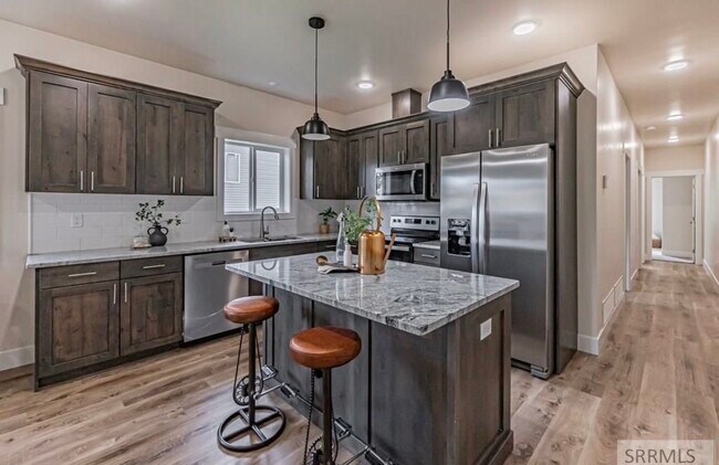 Building Photo - 1132 Bingham Ave