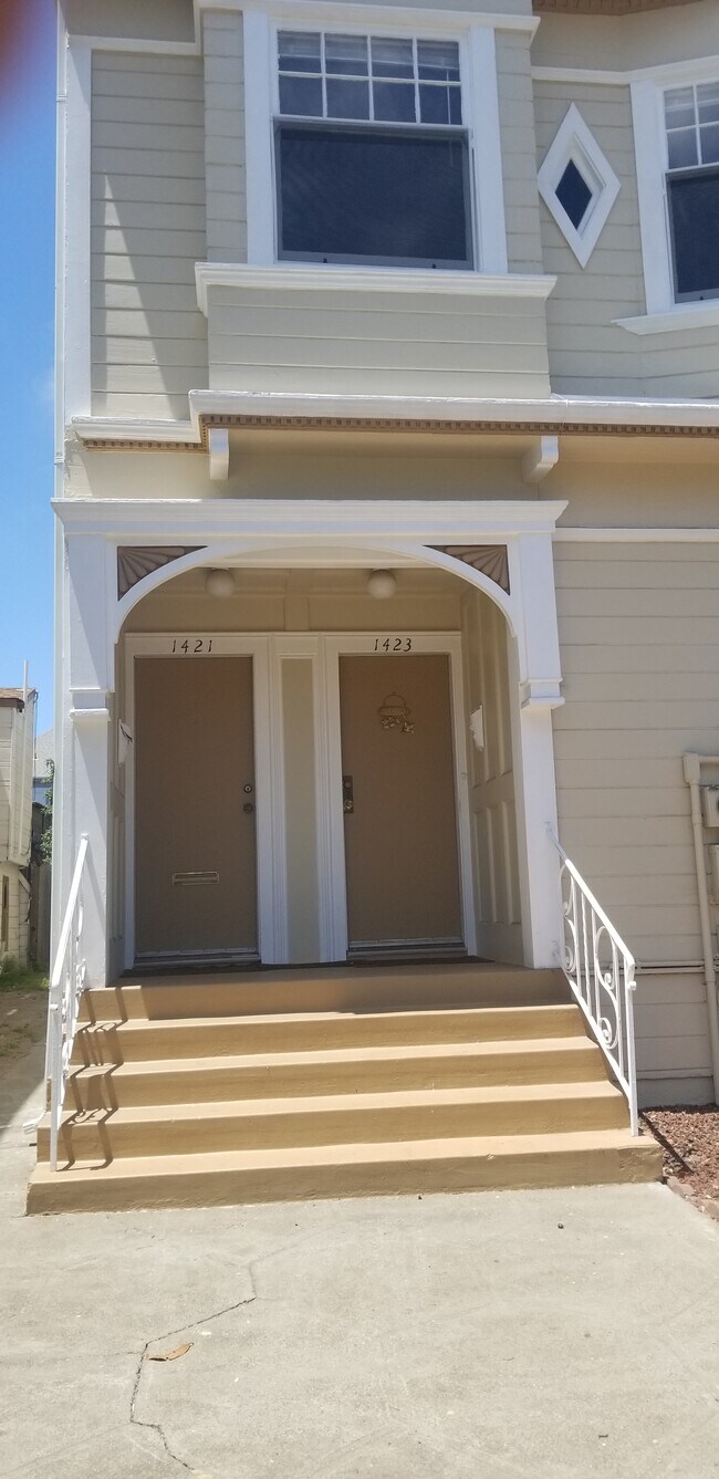 Building Photo - 1421 Magnolia St