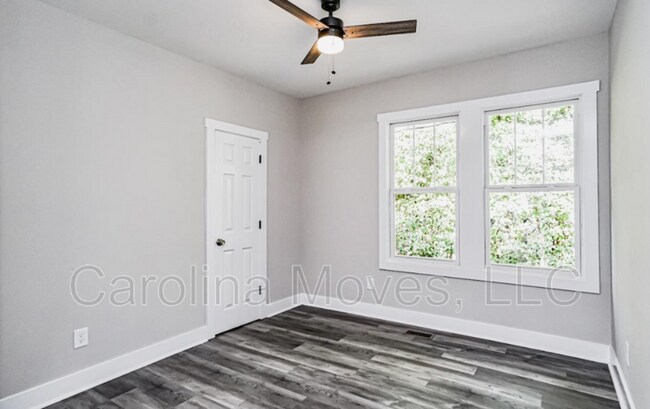 Building Photo - 210 Crestone Dr