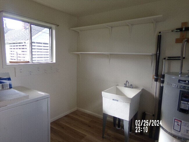 Building Photo - 21284 Conway Hill Lane