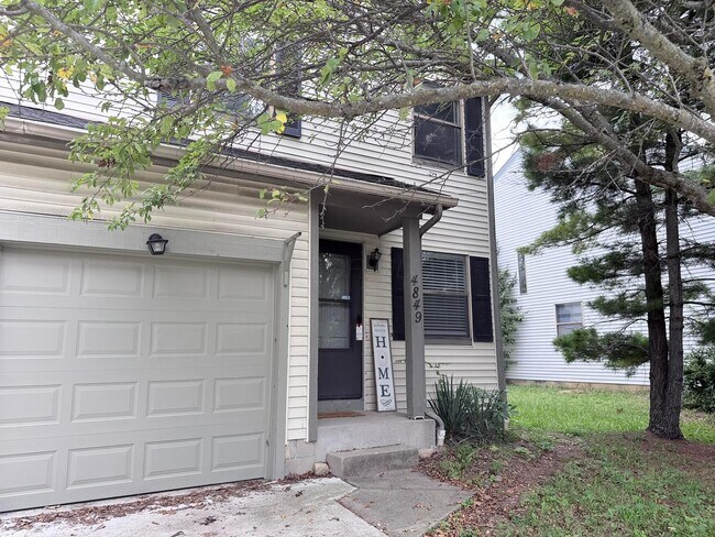 Foto del edificio - 4849 Herndon Dr