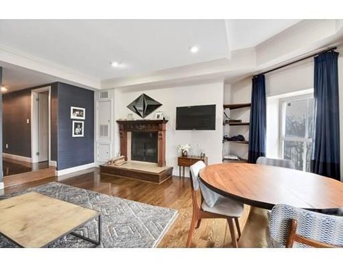 Building Photo - 29 Brimmer St