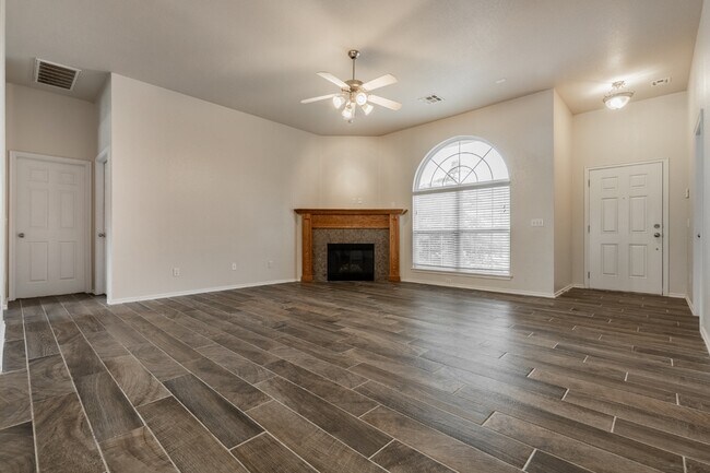 Photo - 15937 Katie Ridge Dr House