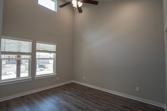 Foto del edificio - 2 Bed 2 Bath Home in Fayetteville!