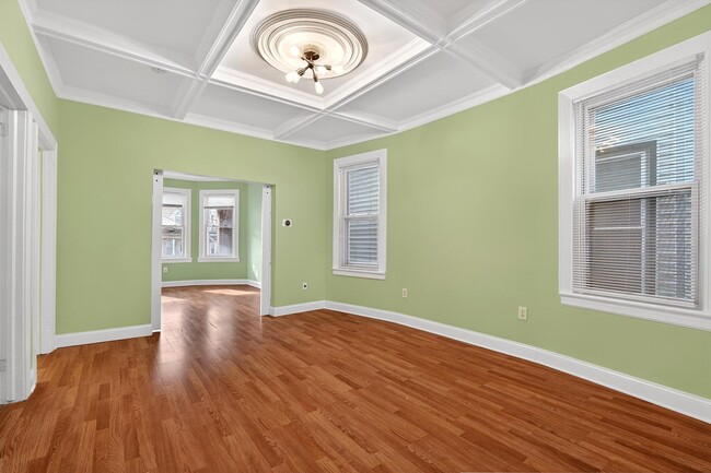 Building Photo - 133 W 28th St